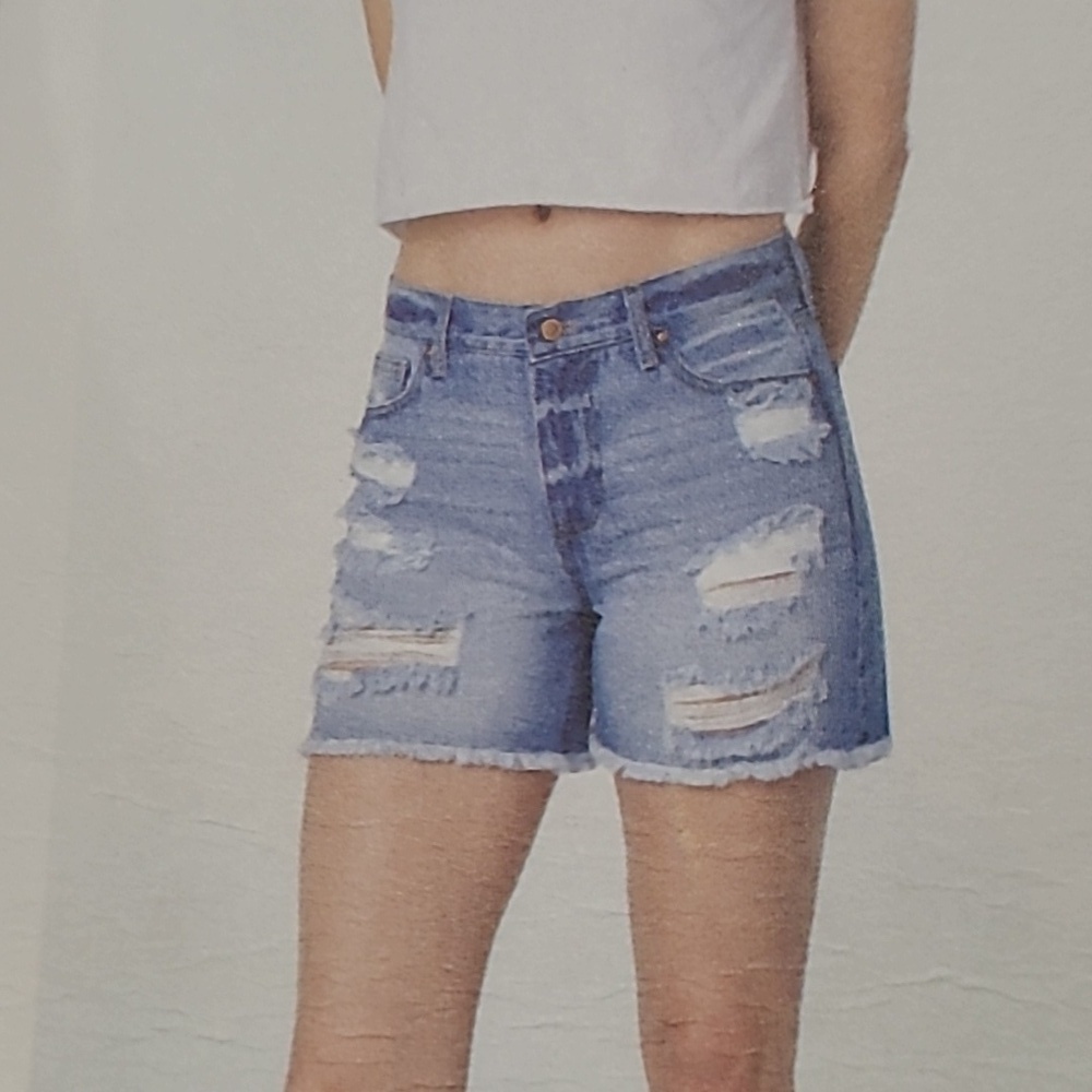 NWT Celebrity Pink High-Rise Boyfriend The Bobby Distressed Jean Shorts (17/33)